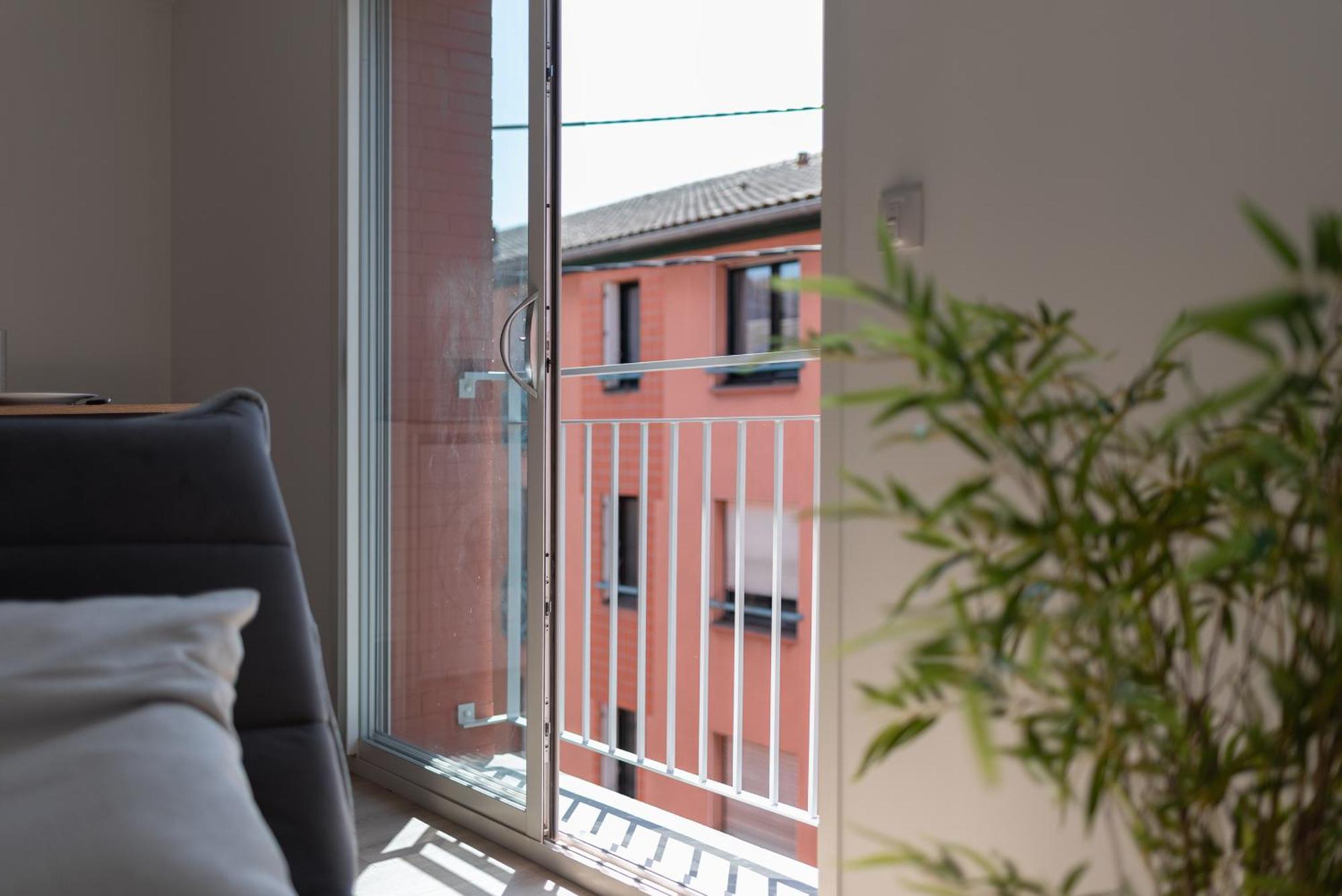 Appartement T2 Avec Parking Gratuit - Proximite Gare à Toulouse Extérieur photo